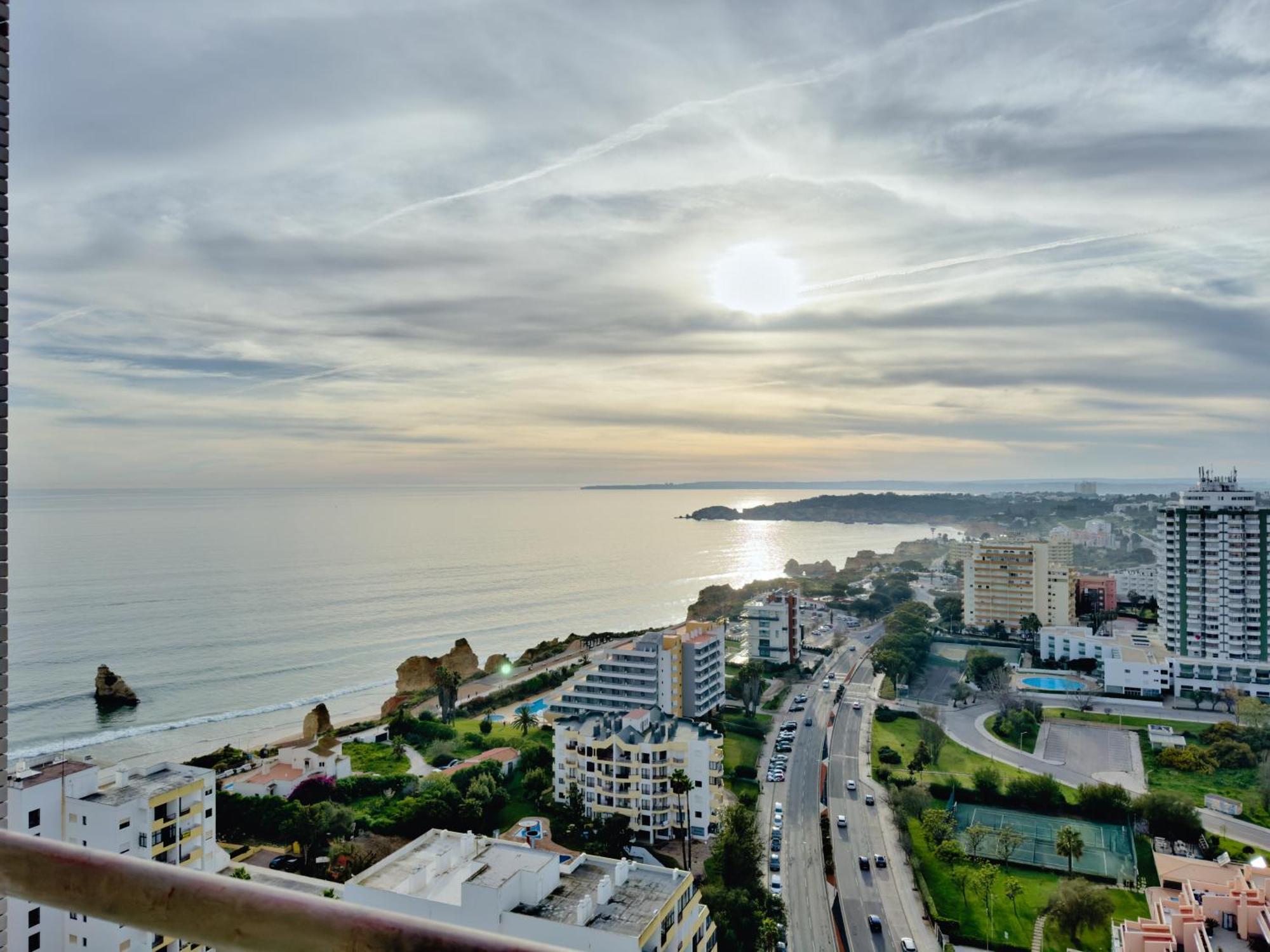 Apartamentos Turisticos Perola Da Rocha ポルティマン エクステリア 写真