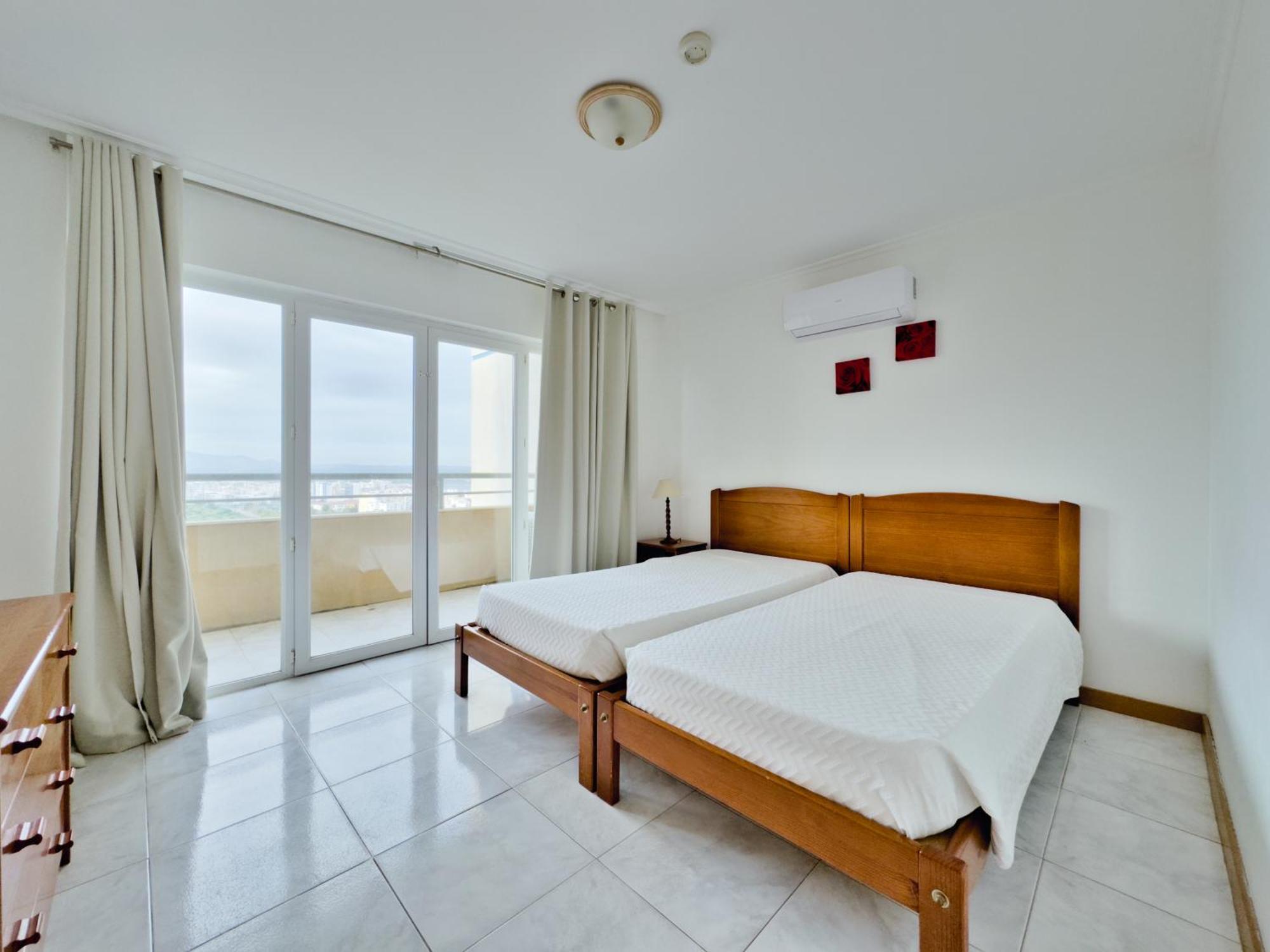Apartamentos Turisticos Perola Da Rocha ポルティマン エクステリア 写真
